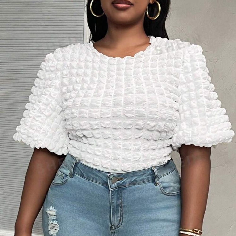 Short sleeve popcorn bubble top